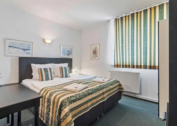 Hotel White House 3*