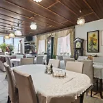 فندق White House 3*