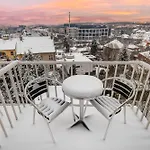 Hotel White House