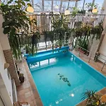 Hotel White House 3*