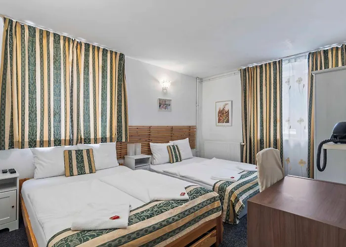 White House Hotel
